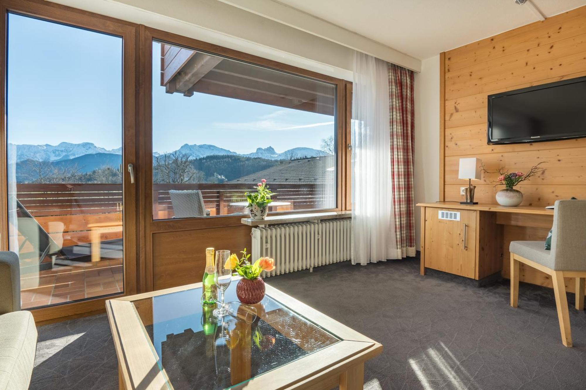 Landhotel Gockelwirt Eisenberg  Exterior photo